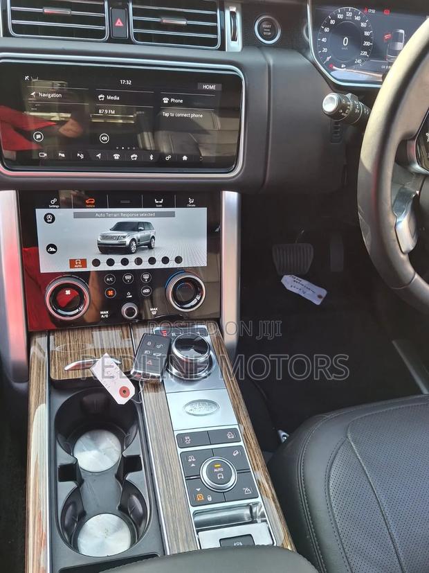 Land Rover Range Rover Vogue 2019 White