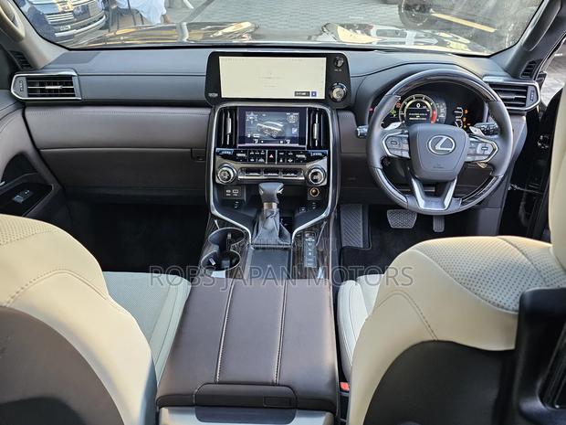 Lexus LX 2023 Black