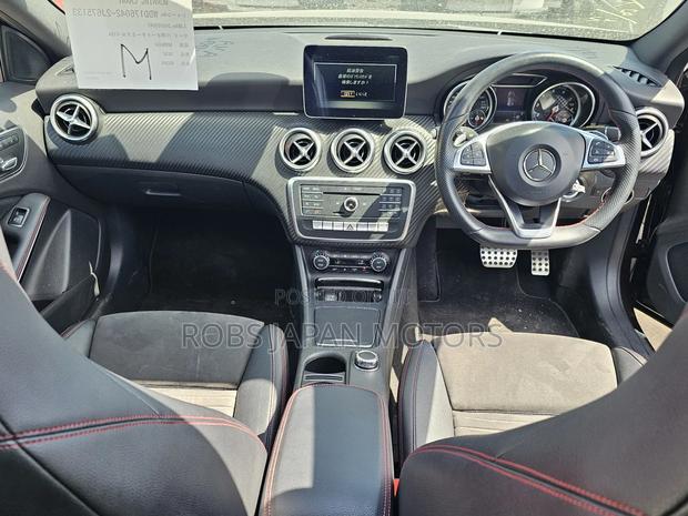 Mercedes-Benz A-Class 2017 Brown