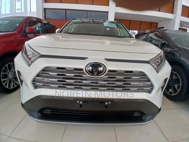 Toyota RAV4 2020 Off white