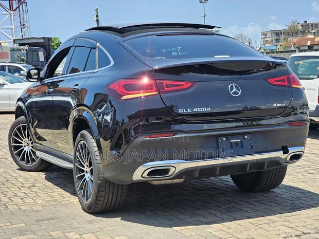 Mercedes-Benz GLE-Class GLE 400d 4MATIC 2021 Black