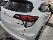 Honda Vezel 2017 Off white for sale