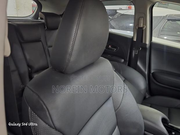 Honda Vezel 2017 Off white