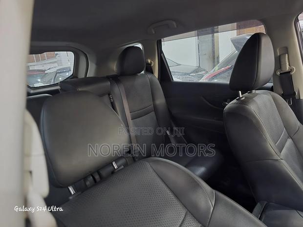 Nissan X-Trail 2017 Green