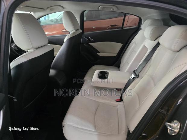 Mazda Axela 2017 Gray