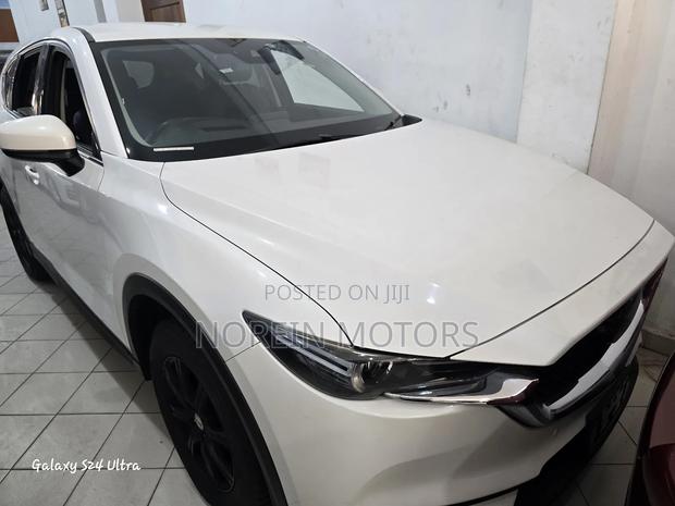 Mazda CX-5 2018 Off white
