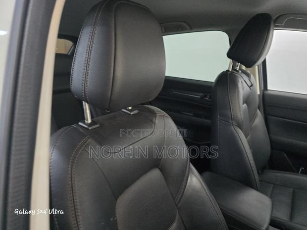 Mazda CX-5 2018 Off white