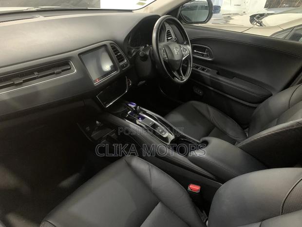Honda Vezel 1.5 Hybrid 2WD 2017 Pearl