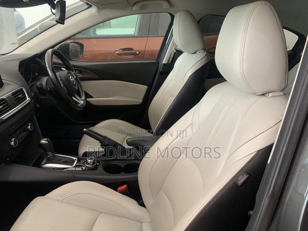 Mazda Axela 2017 Brown