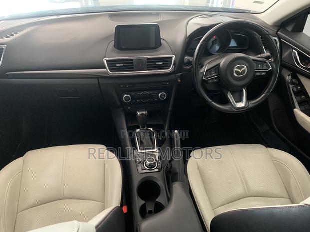 Mazda Axela 2017 Brown