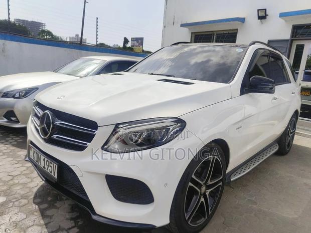 Mercedes-Benz GLE-Class 2016 White