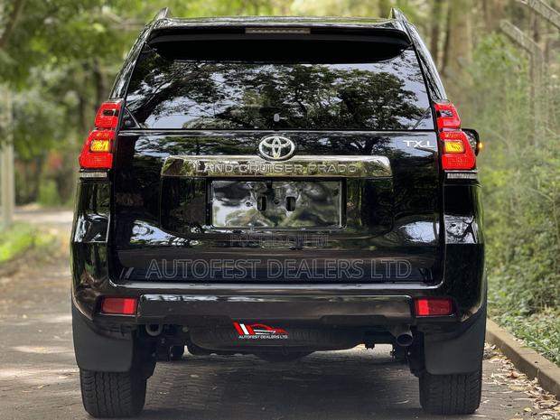 Toyota Land Cruiser Prado 2.8 2020 Black