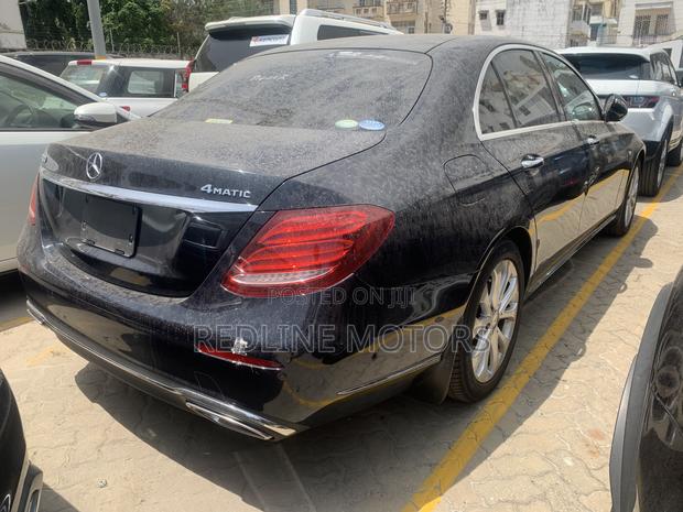 Mercedes-Benz E400 2017 Black