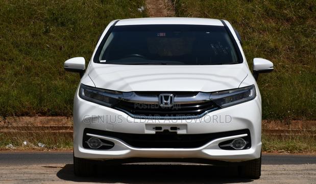 Honda Fit Shuttle 2017 White