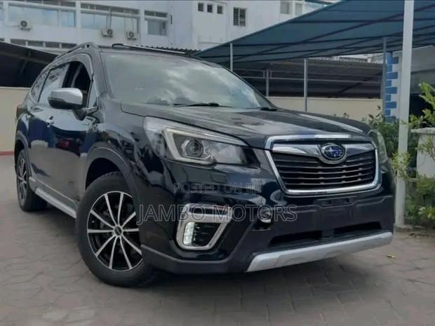 Subaru Forester Premium AWD 2019 Black