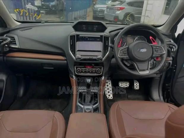 Subaru Forester Premium AWD 2019 Black