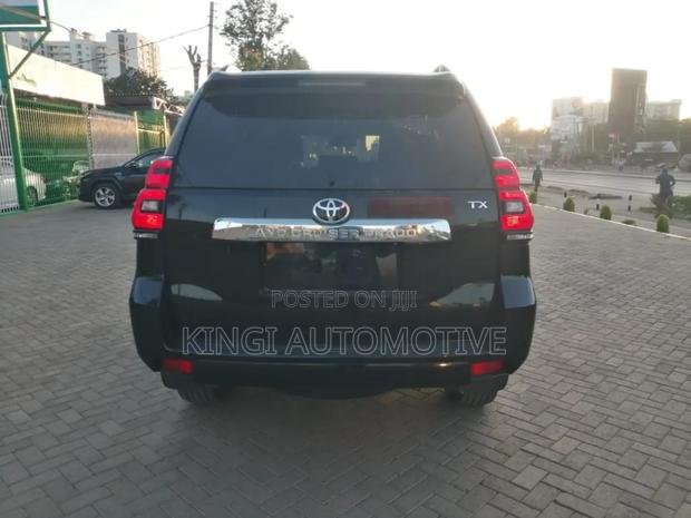 Toyota Land Cruiser Prado 2.8 2018 Black