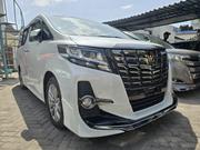 Toyota Alphard 2.5 Petrol FWD 2018 White for sale