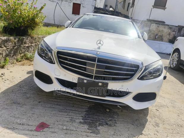 Mercedes-Benz C200 2018 White