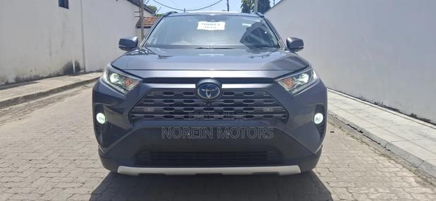 Toyota RAV4 2020 Gray