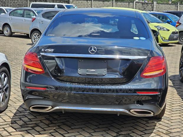 Mercedes-Benz E250 2018 Matt Black