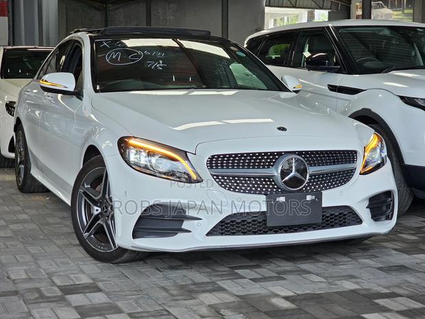Mercedes-Benz C200 2019 White
