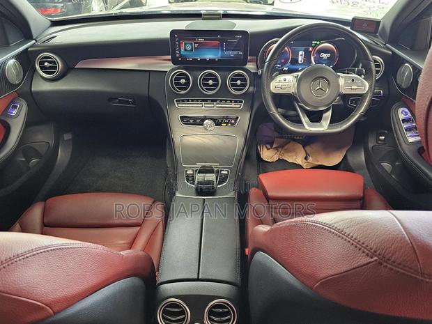 Mercedes-Benz C200 2019 White