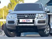 Mitsubishi Pajero V80 3.0 VR-I 2016 Silver for sale