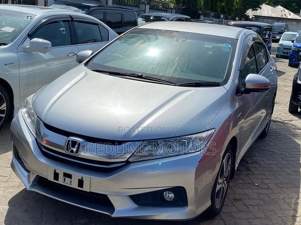 Honda Grace 1.5 Hybrid FWD 2017 Silver