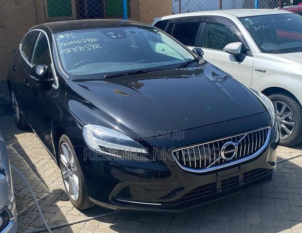 Volvo V40 2017 Black