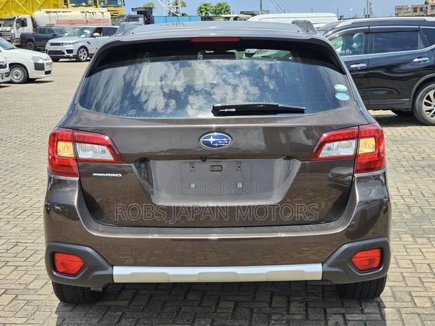 Subaru Outback 2.5i Premium AWD 2017 Brown