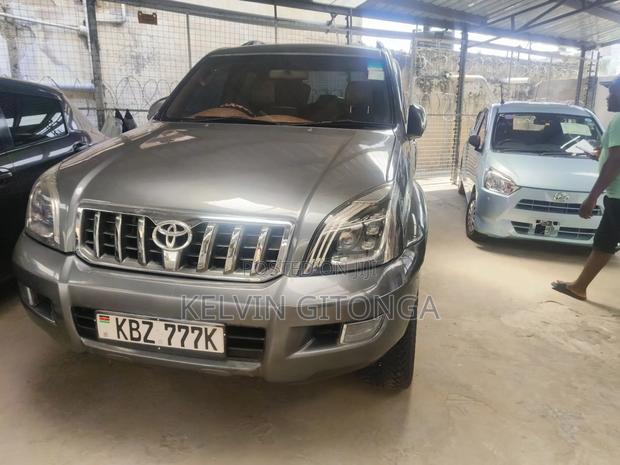 Toyota Land Cruiser 2011 Beige