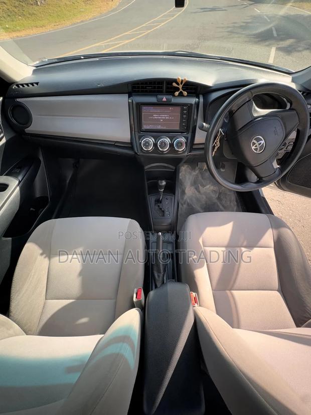Toyota Axio 2014 Silver