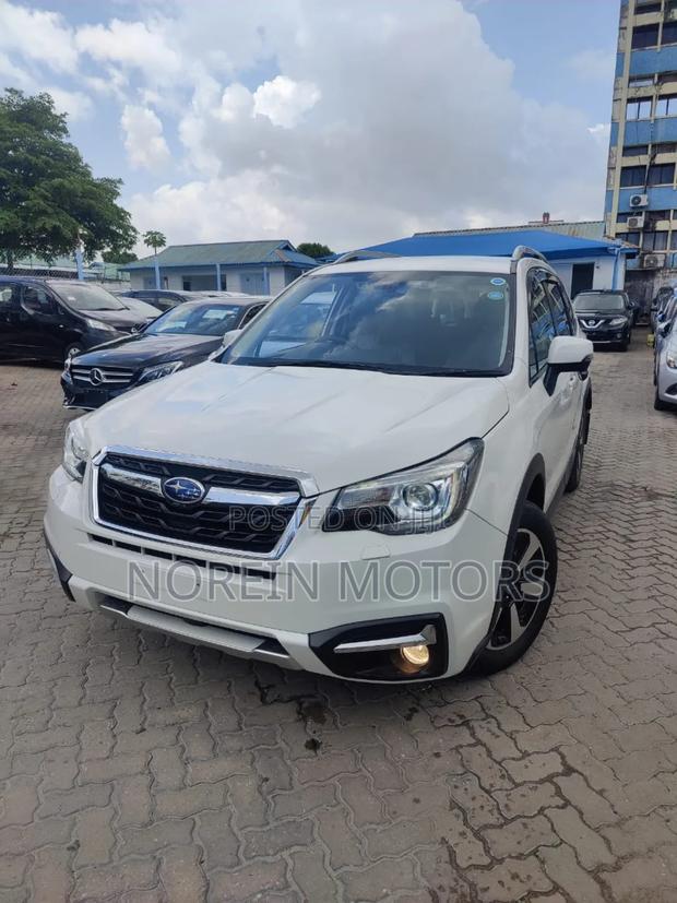 Subaru Forester 2017 Off white