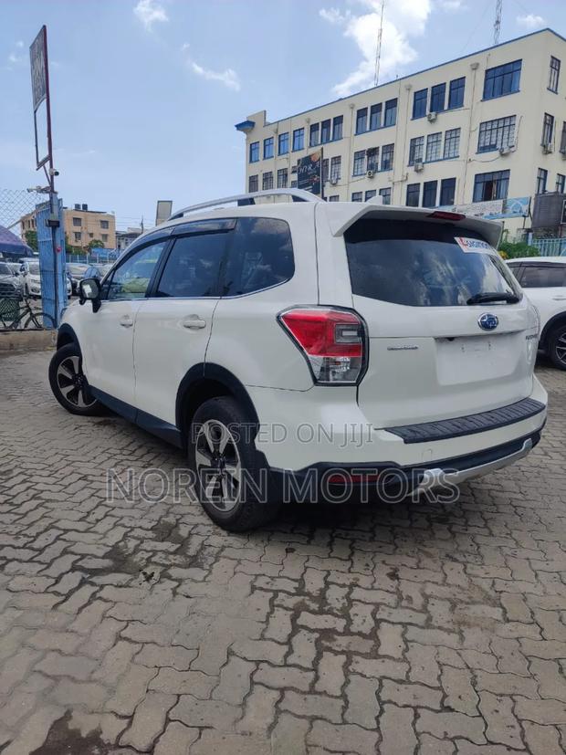Subaru Forester 2017 Off white
