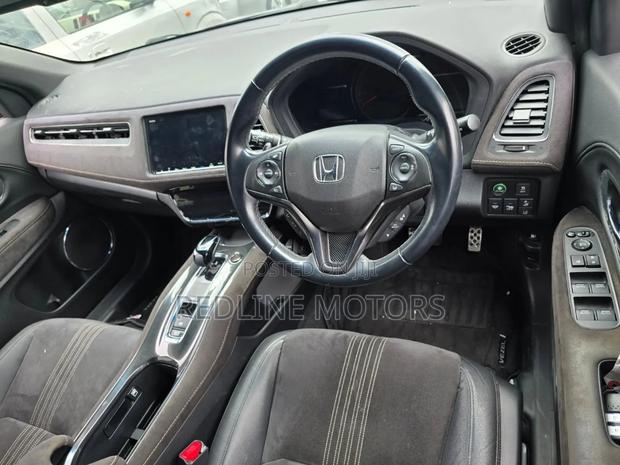 Honda Vezel 2018 Brown
