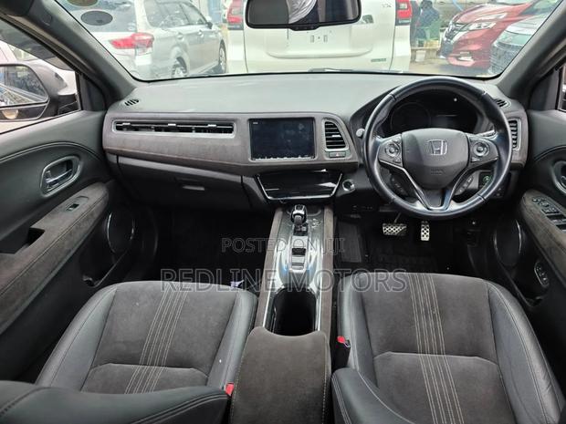 Honda Vezel 2018 Brown