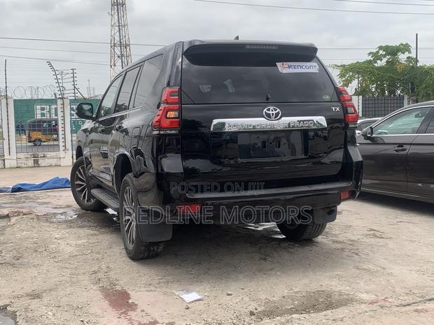 Toyota Land Cruiser Prado 2.7 2018 Matt Black