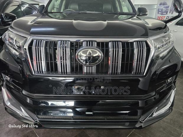 Toyota Land Cruiser Prado 2019 Matt Black