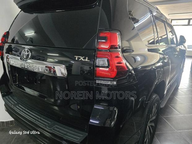 Toyota Land Cruiser Prado 2019 Matt Black