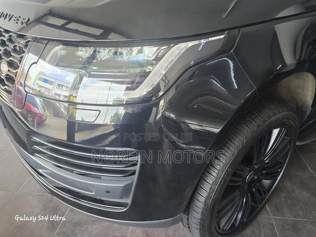 Land Rover Range Rover Vogue 2018 Matt Black