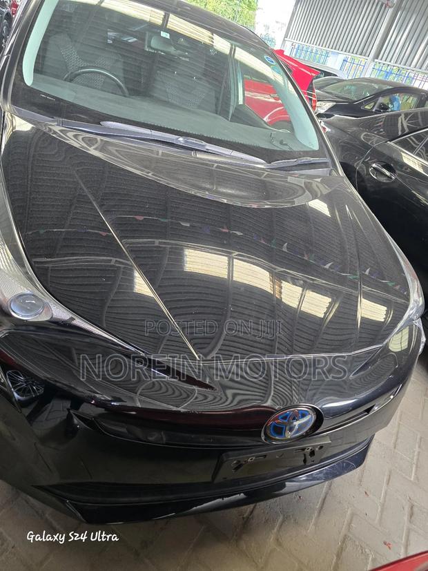Toyota Prius 2018 Matt Black