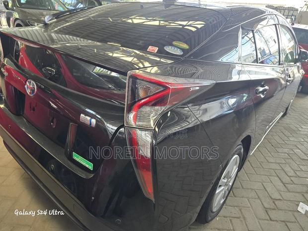 Toyota Prius 2018 Matt Black
