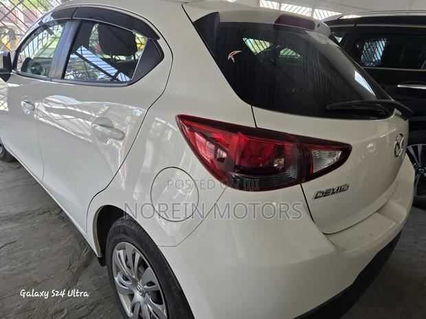 Mazda Demio 2017 White