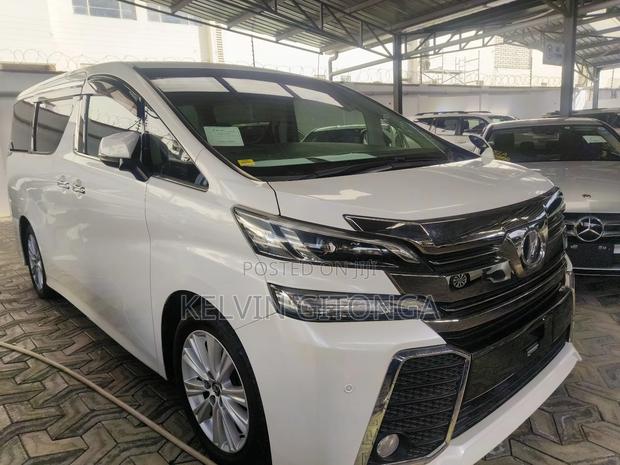 Toyota Vellfire 2018 White