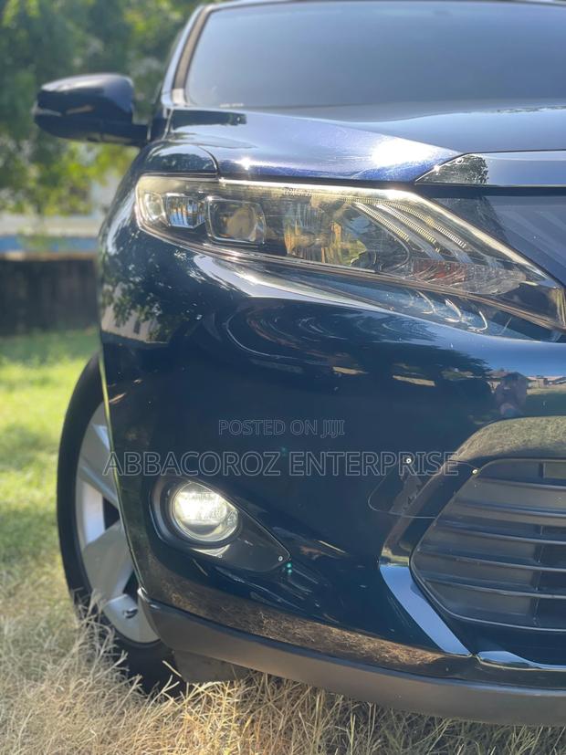 Toyota Harrier 2.0 4WD 2016