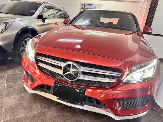 Mercedes-Benz C200 2018 Burgundy