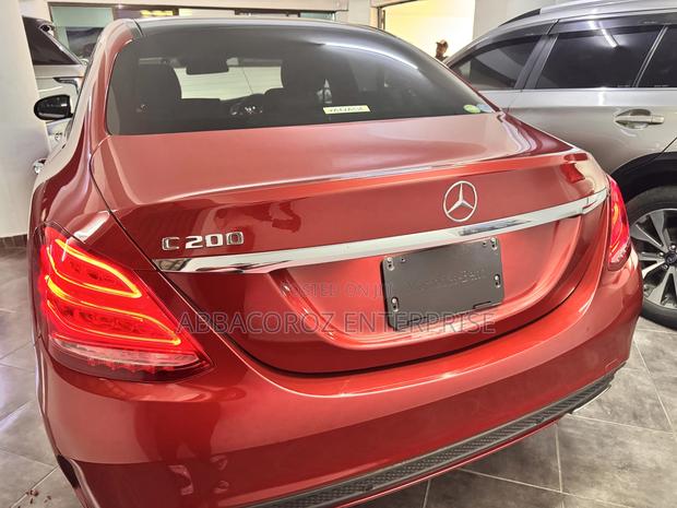 Mercedes-Benz C200 2018 Burgundy