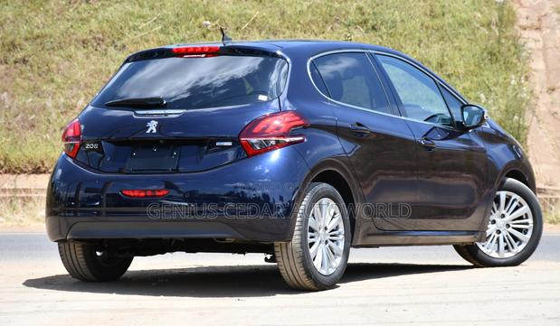 Peugeot 208 2017 Black