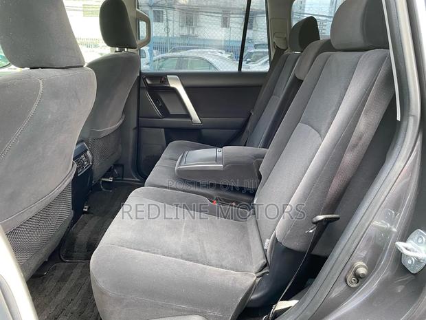 Toyota Land Cruiser Prado 2.7 2019 Gray